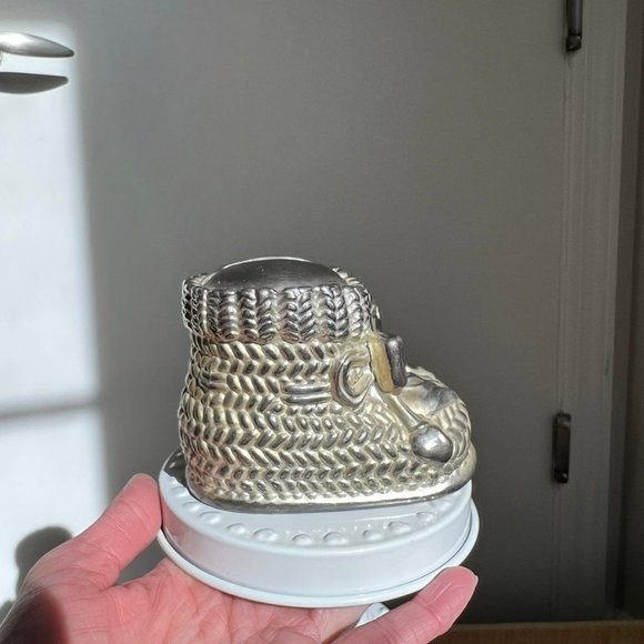 VINTAGE SILVER PLATED BABY SHOE SILVER BANK BABY SHOWER BIRTH GIFT - Picture 8 of 12